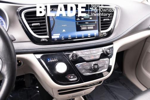 2021 Chrysler Pacifica Hybrid Touring L