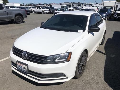 2016 Volkswagen Jetta 1.8T Sport