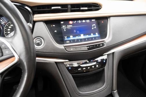 2019 Cadillac XT5 Platinum