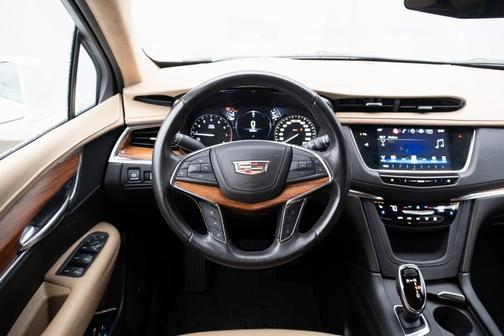 2019 Cadillac XT5 Platinum