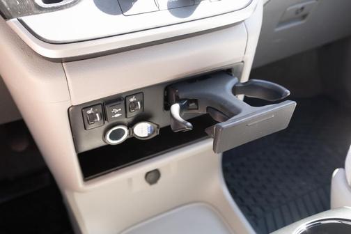 2020 Toyota Sienna LE