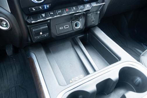 2023 GMC Sierra 3500 SLT