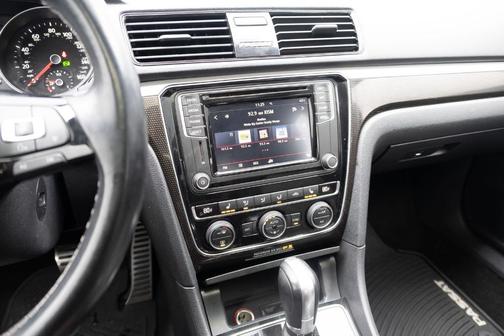 2018 Volkswagen Passat 3.6L V6 GT