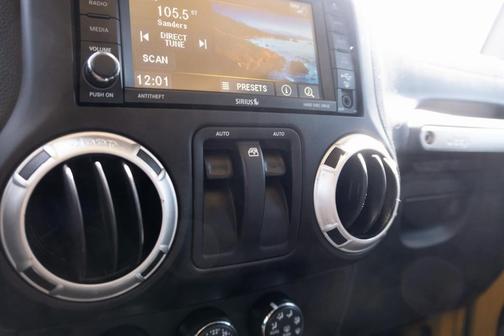 2015 Jeep Wrangler Rubicon
