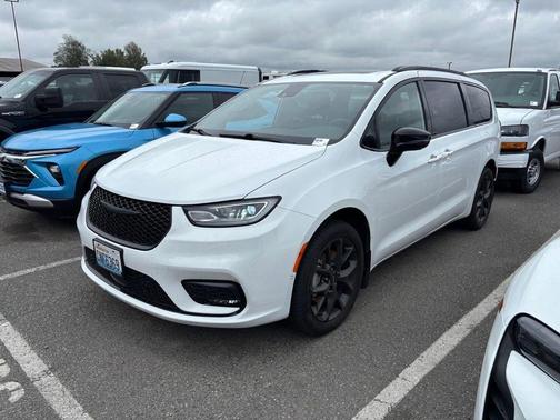 2024 Chrysler Pacifica Limited