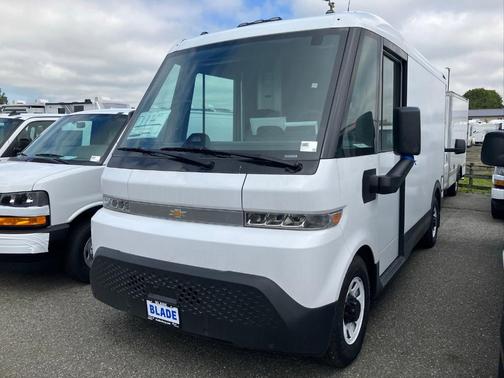 White 2025 Chevrolet BrightDrop 400 Base