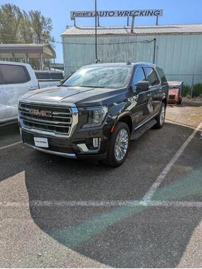 Gray 2024 GMC Yukon SLT