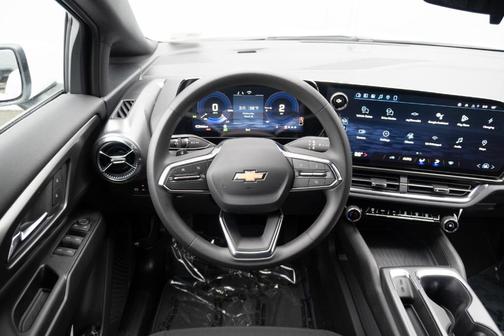 2026 Chevrolet Equinox EV LT 1