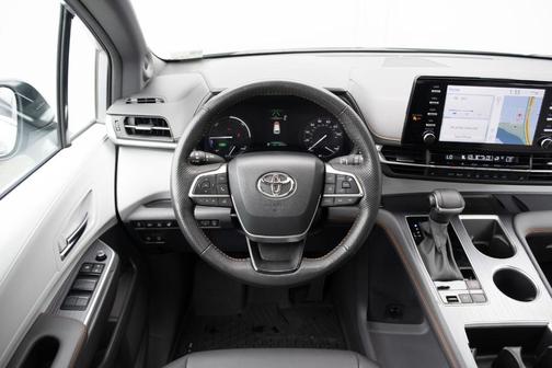 2024 Toyota Sienna XSE
