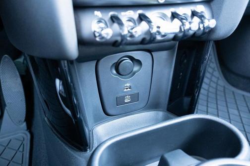 2023 MINI SE Hardtop BASE