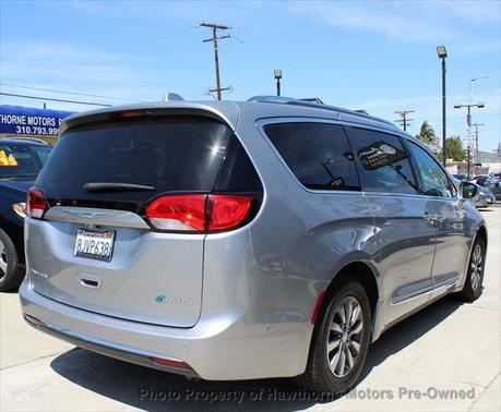 2019 Chrysler Pacifica Hybrid Limited