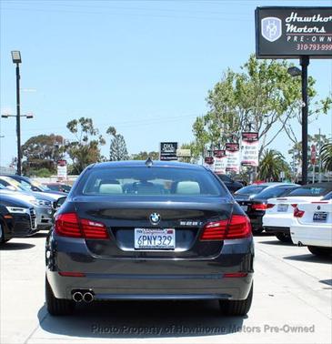 2011 BMW 528 528i