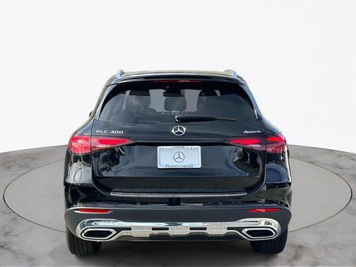 2026 Mercedes-Benz GLC 300 4MATIC