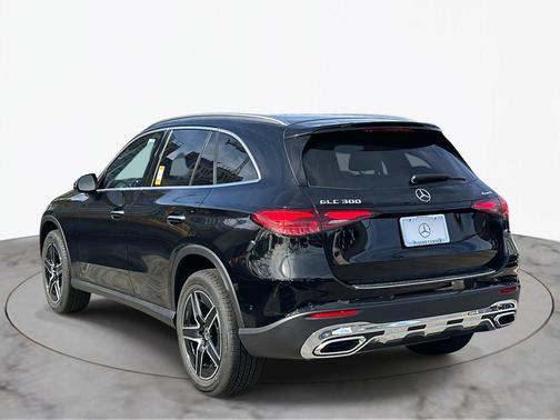 2026 Mercedes-Benz GLC 300 4MATIC