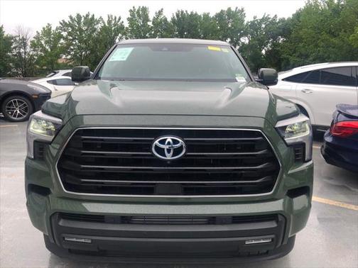 2023 Toyota Sequoia SR5