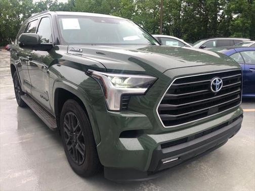 2023 Toyota Sequoia SR5