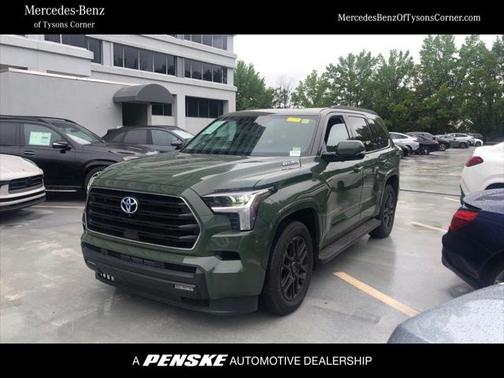 2023 Toyota Sequoia SR5