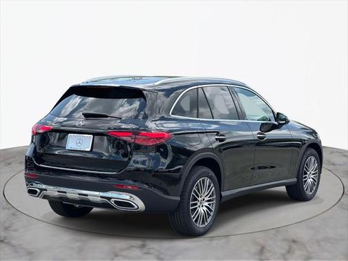 2025 Mercedes-Benz GLC 300 4MATIC