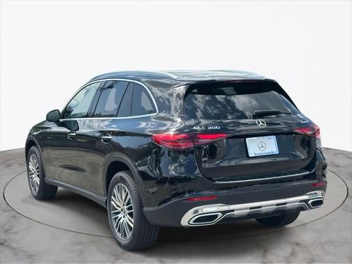 2025 Mercedes-Benz GLC 300 4MATIC