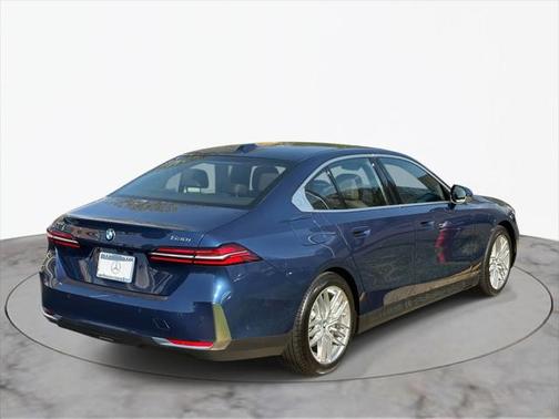 2024 BMW 530 i xDrive