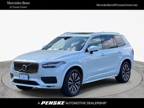 2021 Volvo XC90 T6 Momentum