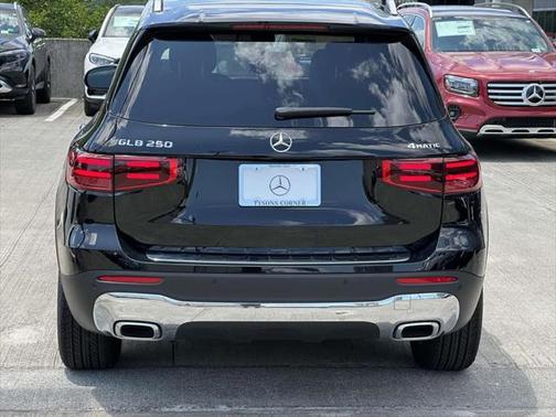 2025 Mercedes-Benz GLB 250 4MATIC