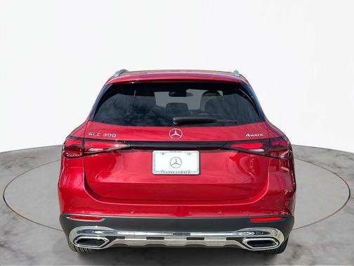 2026 Mercedes-Benz GLC 300 4MATIC
