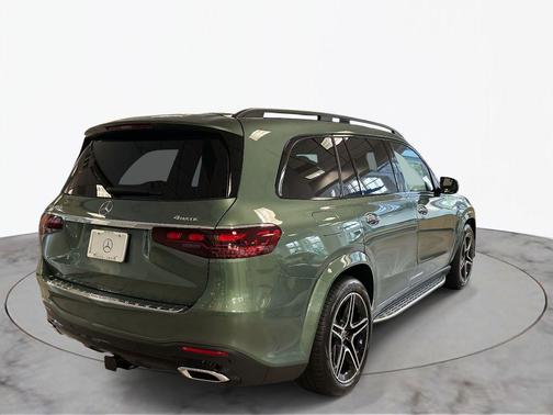 2026 Mercedes-Benz GLS 450 4MATIC