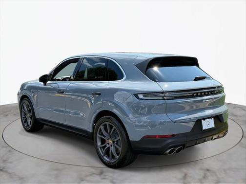 2024 Porsche Cayenne S