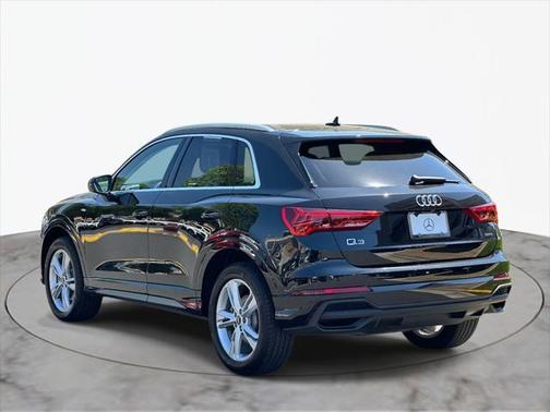 2023 Audi Q3 45 S line Premium Plus