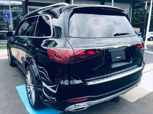 2024 Mercedes-Benz GLS 450 4MATIC