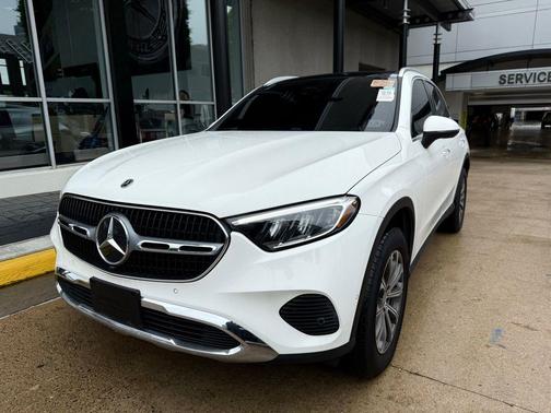 Polar White 2025 Mercedes-Benz GLC 300 4MATIC