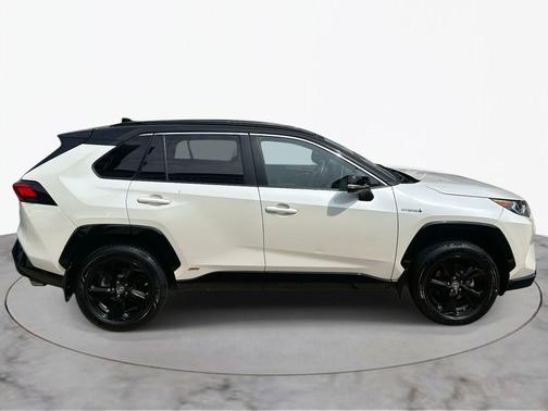 2019 Toyota RAV4 Hybrid SE