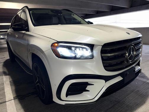 MANUFAKTUR Diamond White Metallic 2024 Mercedes-Benz GLS 450 4MATIC