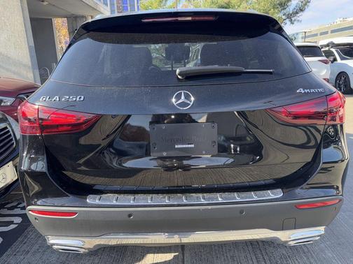 2025 Mercedes-Benz GLA 250 4MATIC