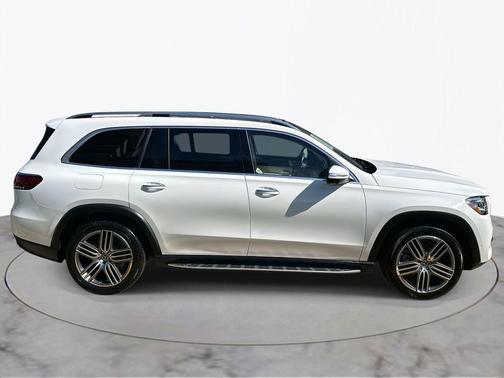 2022 Mercedes-Benz GLS 450 4MATIC