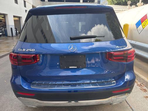 2024 Mercedes-Benz GLB 250 4MATIC