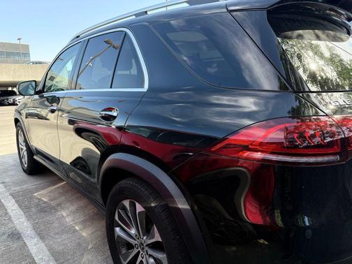 Obsidian Black Metallic 2023 Mercedes-Benz GLE 450 4MATIC