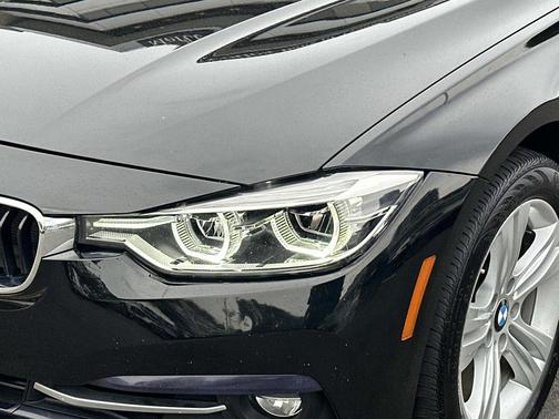 2018 BMW 330 xDrive