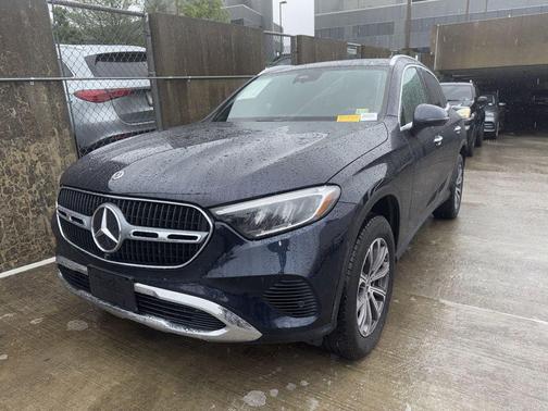 Nautical Blue Metallic 2023 Mercedes-Benz GLC 300 4MATIC