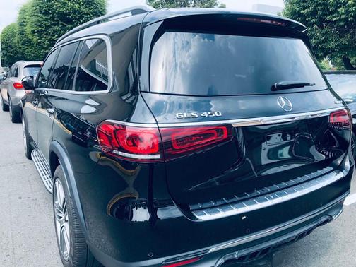 2022 Mercedes-Benz GLS 450 4MATIC