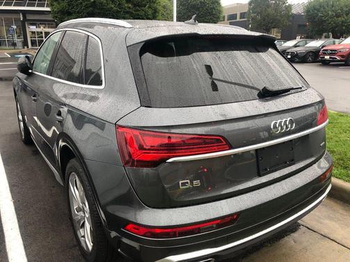 2023 Audi Q5 45 S line Prestige
