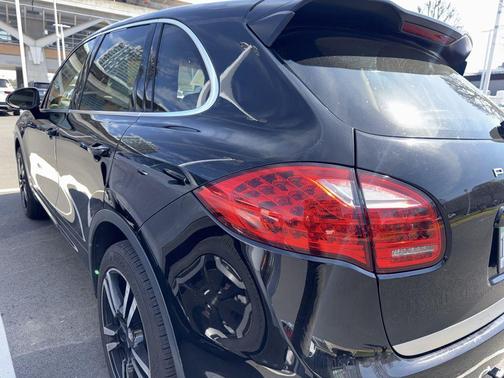 2014 Porsche Cayenne Cayenne