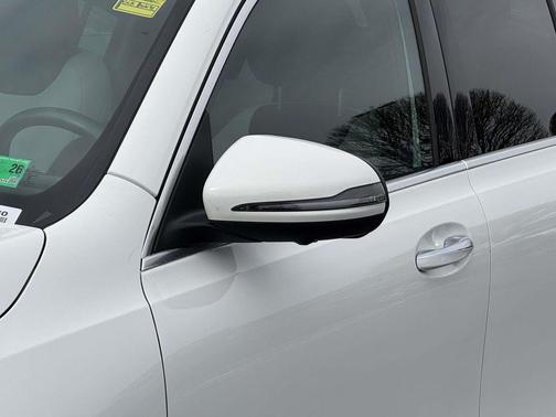 2023 Mercedes-Benz GLB 250 4MATIC