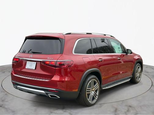 2025 Mercedes-Benz GLS 450 4MATIC