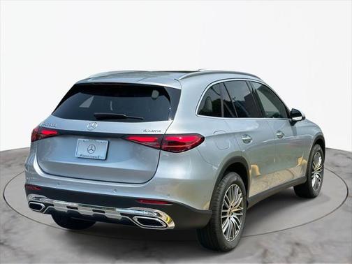 2025 Mercedes-Benz GLC 300 4MATIC