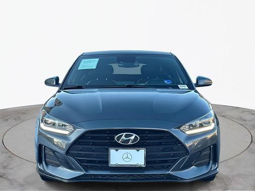 2020 Hyundai Veloster 2