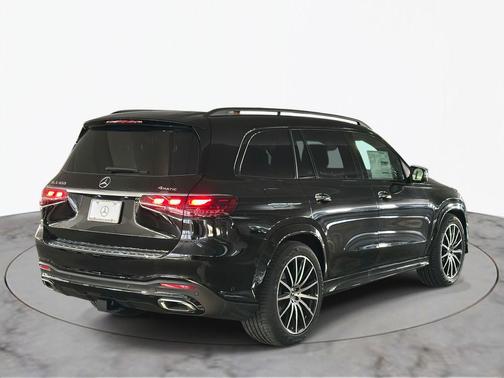2025 Mercedes-Benz GLS 450 4MATIC