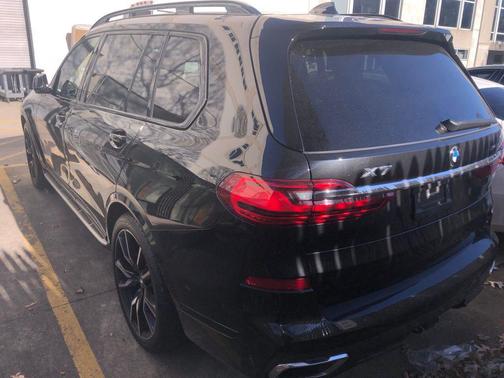 2022 BMW X7 xDrive40i