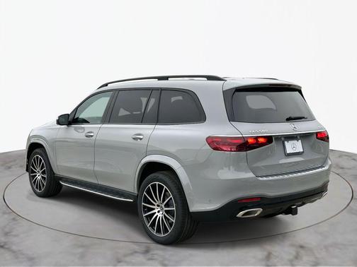 2025 Mercedes-Benz GLS 580 4MATIC